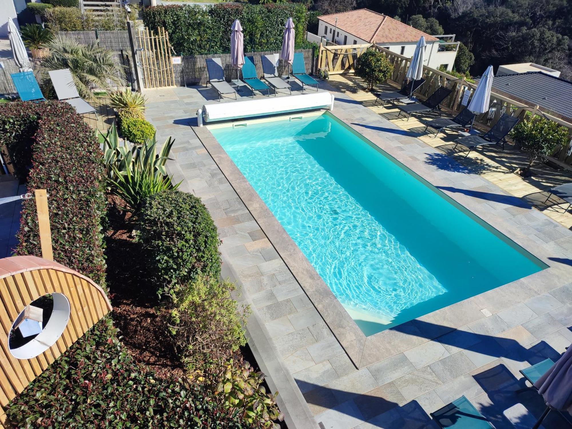 Cote Et Mer - Appartement Haut Standing Dans Villa Avec Piscine Et Vue Mer Taglio-Isolaccio Exterior foto