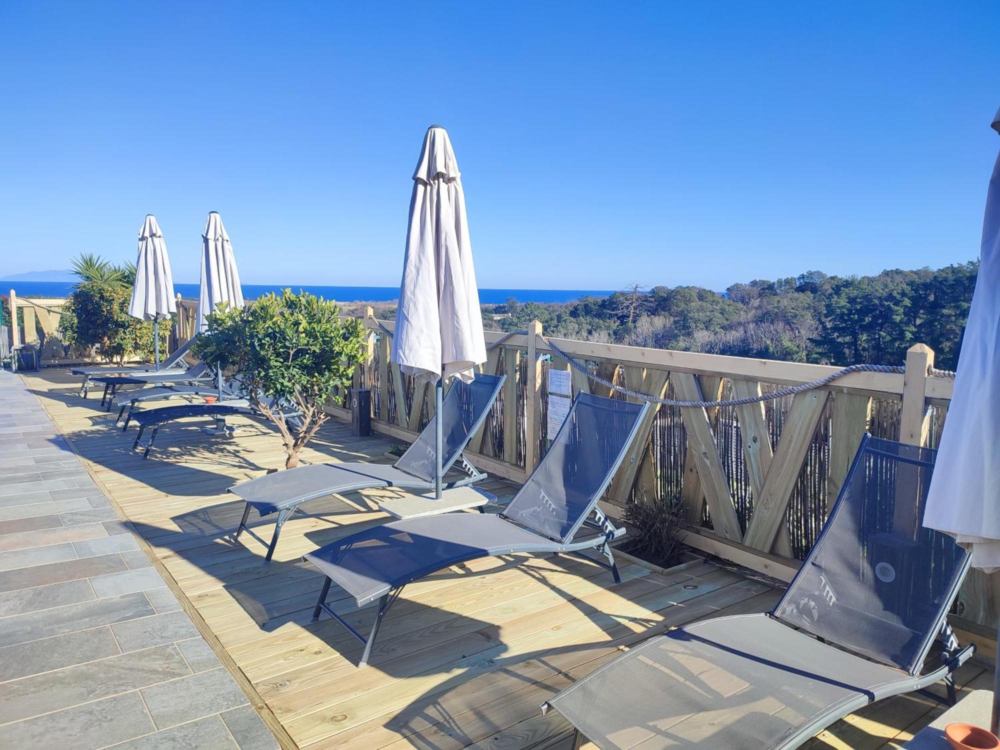 Cote Et Mer - Appartement Haut Standing Dans Villa Avec Piscine Et Vue Mer Taglio-Isolaccio Exterior foto