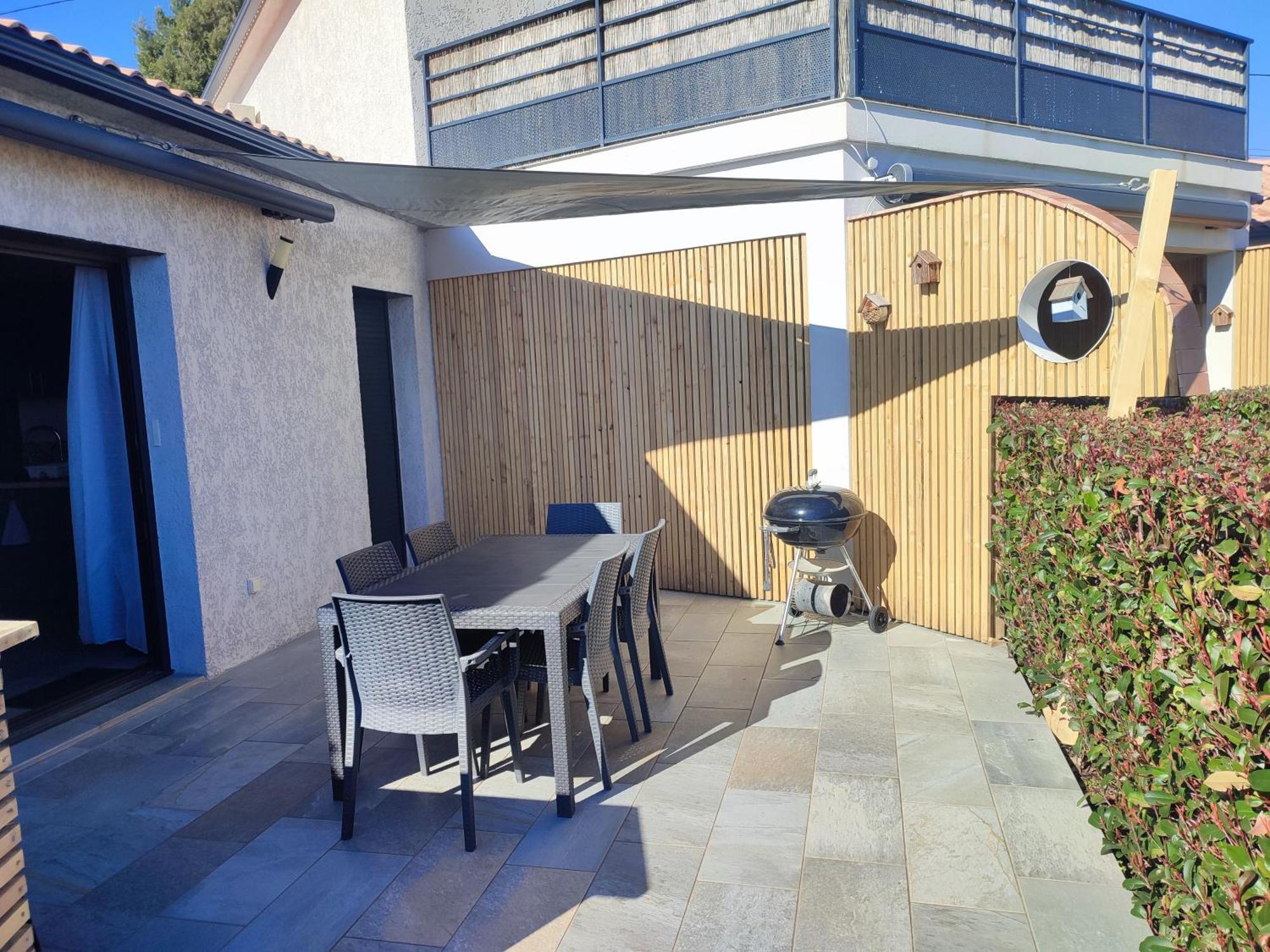 Cote Et Mer - Appartement Haut Standing Dans Villa Avec Piscine Et Vue Mer Taglio-Isolaccio Exterior foto