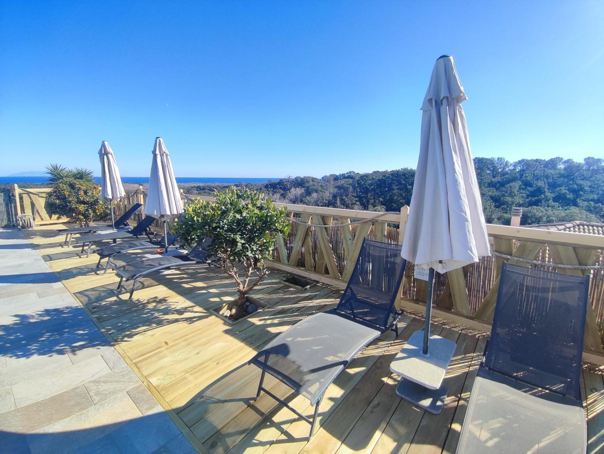 Cote Et Mer - Appartement Haut Standing Dans Villa Avec Piscine Et Vue Mer Taglio-Isolaccio Exterior foto