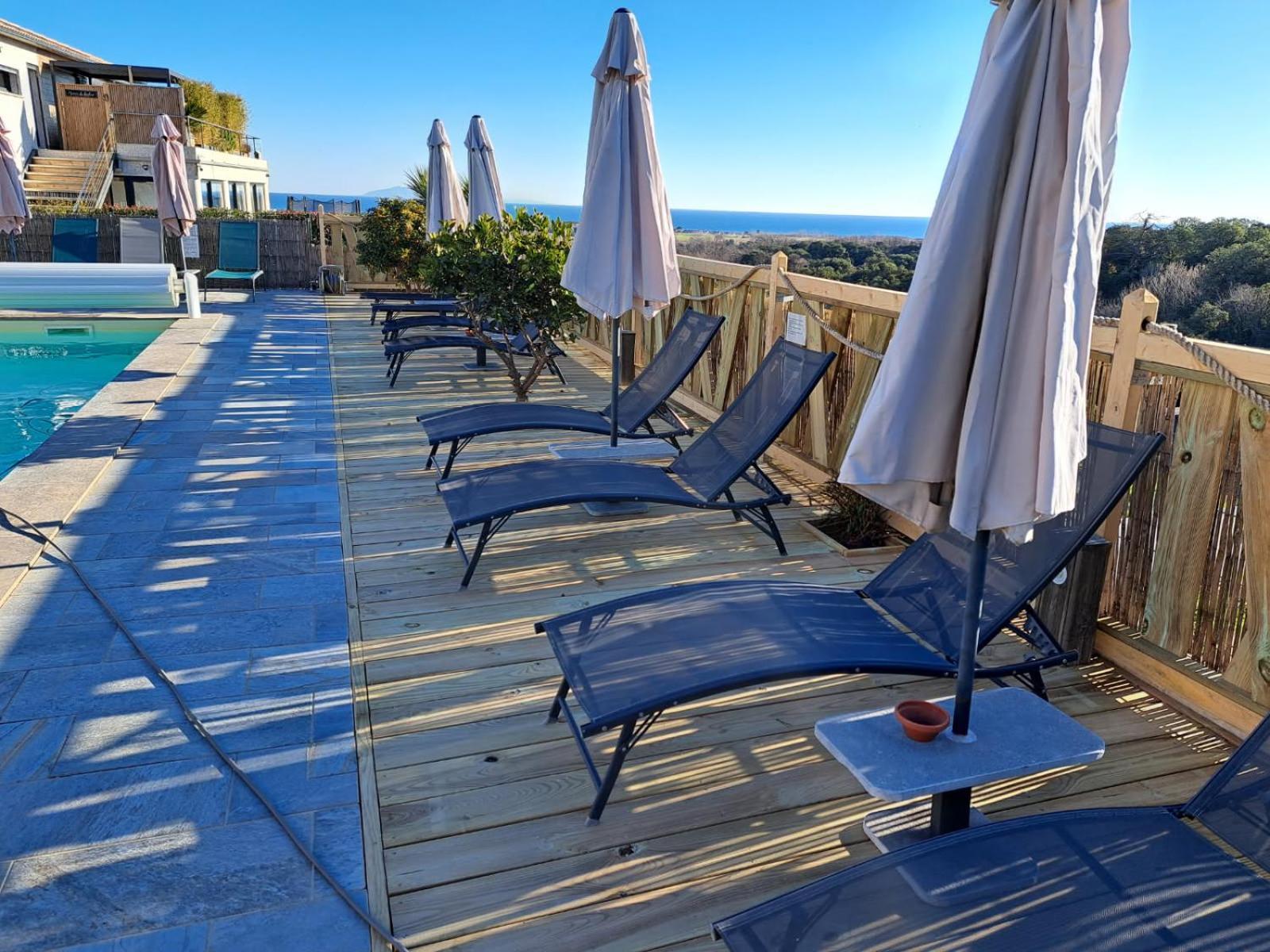 Cote Et Mer - Appartement Haut Standing Dans Villa Avec Piscine Et Vue Mer Taglio-Isolaccio Exterior foto
